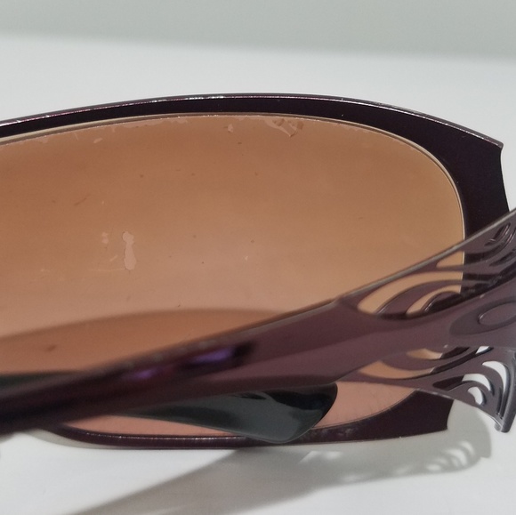 SOLD! Oakley's Liv Sunglasses - Picture 4 of 4